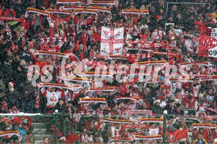 EBEL. Eishockey Bundesliga. Freiluftderby KAC gegen VSV in der Hypo Group Arena. Fans. Klagenfurt, am 9.1.2010.
Foto: Kuess

---
pressefotos, pressefotografie, kuess, qs, qspictures, sport, bild, bilder, bilddatenbank