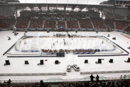 EBEL. Eishockey Bundesliga. Freiluftderby KAC gegen VSV in der Hypo Group Arena.  Klagenfurt, am 9.1.2010.
Foto: Kuess

---
pressefotos, pressefotografie, kuess, qs, qspictures, sport, bild, bilder, bilddatenbank