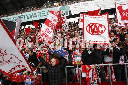 EBEL. Eishockey Bundesliga. Freiluftderby KAC gegen VSV in der Hypo Group Arena. Fans. Klagenfurt, am 9.1.2010.
Foto: Kuess

---
pressefotos, pressefotografie, kuess, qs, qspictures, sport, bild, bilder, bilddatenbank