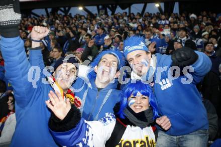 EBEL. Eishockey Bundesliga. Freiluftderby KAC gegen VSV in der Hypo Group Arena. Fans. Klagenfurt, am 9.1.2010.
Foto: Kuess

---
pressefotos, pressefotografie, kuess, qs, qspictures, sport, bild, bilder, bilddatenbank