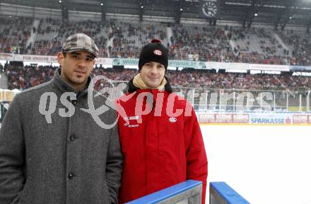 EBEL. Eishockey Bundesliga. Freiluftderby KAC gegen VSV in der Hypo Group Arena. Sean Brown, Paul Schellander (KAC). Klagenfurt, am 9.1.2010.
Foto: Kuess

---
pressefotos, pressefotografie, kuess, qs, qspictures, sport, bild, bilder, bilddatenbank