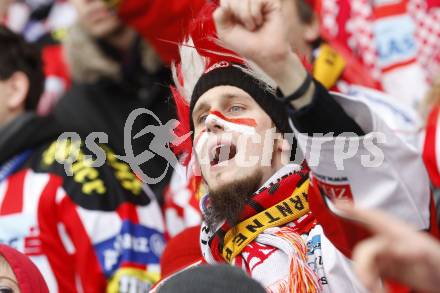 EBEL. Eishockey Bundesliga. Freiluftderby KAC gegen VSV in der Hypo Group Arena. Fans. Klagenfurt, am 9.1.2010.
Foto: Kuess

---
pressefotos, pressefotografie, kuess, qs, qspictures, sport, bild, bilder, bilddatenbank