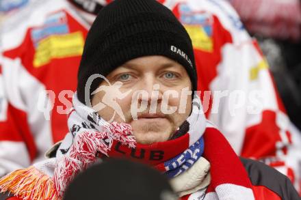 EBEL. Eishockey Bundesliga. Freiluftderby KAC gegen VSV in der Hypo Group Arena. Fans. Klagenfurt, am 9.1.2010.
Foto: Kuess

---
pressefotos, pressefotografie, kuess, qs, qspictures, sport, bild, bilder, bilddatenbank