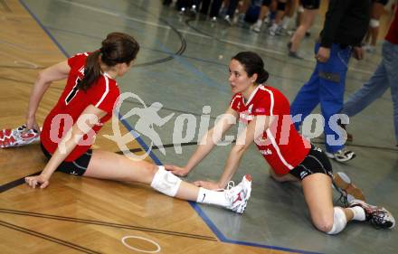 Volleyball CEV Cup. ATSC Wildcats gegen Dinamo Pancevo. Kristina Fabris, Anna Cmaylo. Klagenfurt, am 14.1.2010.
Foto: Kuess

---
pressefotos, pressefotografie, kuess, qs, qspictures, sport, bild, bilder, bilddatenbank