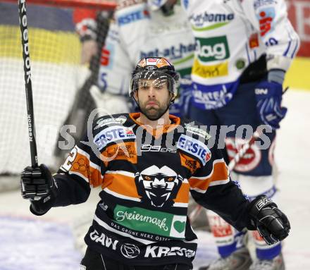 EBEL. Eishockey Bundesliga. EC Pasut VSV gegen Graz 99ers.  Torjubel Jean Philippe Pare (Graz). Villach, am 15.1.2010.
Foto: Kuess 


---
pressefotos, pressefotografie, kuess, qs, qspictures, sport, bild, bilder, bilddatenbank