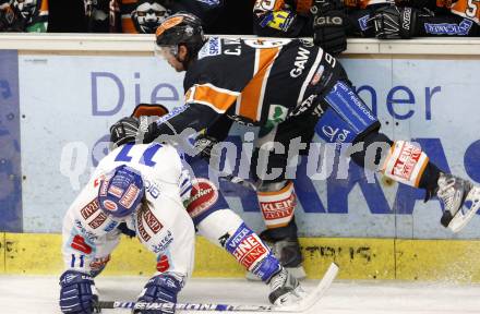 EBEL. Eishockey Bundesliga. EC Pasut VSV gegen Graz 99ers. Nico Toff,  (VSV), Christoph Harand (Graz). Villach, am 15.1.2010.
Foto: Kuess 


---
pressefotos, pressefotografie, kuess, qs, qspictures, sport, bild, bilder, bilddatenbank