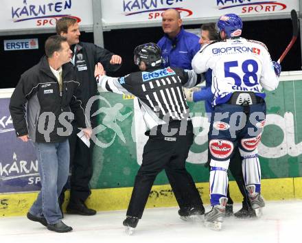 EBEL. Eishockey Bundesliga. EC Pasut VSV gegen Graz 99ers. Kruno Sekulc, Jean Francois Fortin, Bill Gilligan. Villach, am 15.1.2010.
Foto: Kuess 


---
pressefotos, pressefotografie, kuess, qs, qspictures, sport, bild, bilder, bilddatenbank