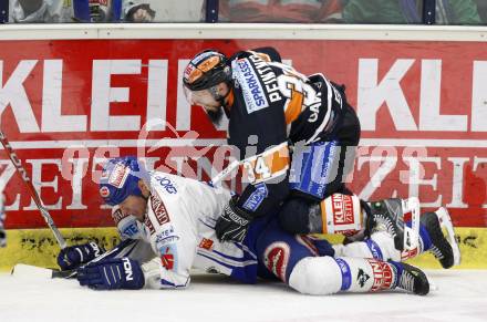 EBEL. Eishockey Bundesliga. EC Pasut VSV gegen Graz 99ers. Mike Stewart, (VSV), Markus Peintner  (Graz). Villach, am 15.1.2010.
Foto: Kuess 


---
pressefotos, pressefotografie, kuess, qs, qspictures, sport, bild, bilder, bilddatenbank