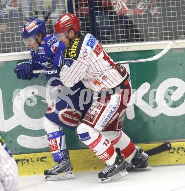 EBEL. Eishockey Bundesliga. EC Pasut VSV gegen KAC.  Mickey Elick,(VSV), Johannes Kirisits (KAC). Villach, am 11.10.2009.
Foto: Kuess 


---
pressefotos, pressefotografie, kuess, qs, qspictures, sport, bild, bilder, bilddatenbank