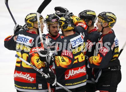 EBEL. Eishockey Bundesliga. EC Pasut VSV gegen EV Vienna Capitals.  Torjubel Caps. Villach, am 17.1.2010.
Foto: Kuess 


---
pressefotos, pressefotografie, kuess, qs, qspictures, sport, bild, bilder, bilddatenbank