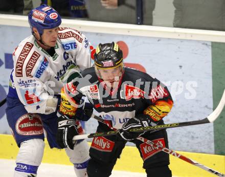 EBEL. Eishockey Bundesliga. EC Pasut VSV gegen EV Vienna Capitals.  Mike Stewart, (VSV), Benoit Gratton (Vienna). Villach, am 17.1.2010.
Foto: Kuess 


---
pressefotos, pressefotografie, kuess, qs, qspictures, sport, bild, bilder, bilddatenbank