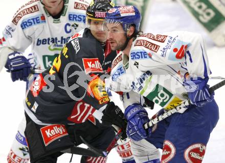 EBEL. Eishockey Bundesliga. EC Pasut VSV gegen EV Vienna Capitals.  Kiel McLeod, (VSV), Marcel Rodman (Vienna). Villach, am 17.1.2010.
Foto: Kuess 


---
pressefotos, pressefotografie, kuess, qs, qspictures, sport, bild, bilder, bilddatenbank