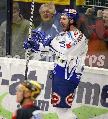 EBEL. Eishockey Bundesliga. EC Pasut VSV gegen EV Vienna Capitals.  Torjubel Kiel McLeod (VSV). Villach, am 17.1.2010.
Foto: Kuess 


---
pressefotos, pressefotografie, kuess, qs, qspictures, sport, bild, bilder, bilddatenbank