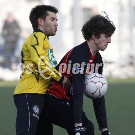 Fussball Bundesliga. Testspiel SK Austria Kaernten gegen SK St. Andrae/WAC. Luka Elsner (Austria Kaernten), Christian Falk (St. Andrae/WAC). Klagenfurt, am 19.1.2010.
Foto: Kuess
---
pressefotos, pressefotografie, kuess, qs, qspictures, sport, bild, bilder, bilddatenbank