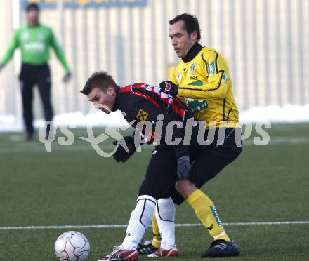 Fussball Bundesliga. Testspiel SK Austria Kaernten gegen SK St. Andrae/WAC. Christian Prawda (Austria Kaernten), Manuel Kerhe (St. Andrae/WAC). Klagenfurt, am 19.1.2010.
Foto: Kuess
---
pressefotos, pressefotografie, kuess, qs, qspictures, sport, bild, bilder, bilddatenbank