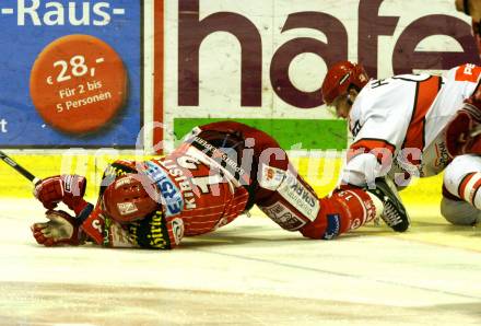 EBEL. Eishockey Bundesliga. KAC gegen HK Acroni Jesenice. Johannes Kirisits, (KAC), Tomo Hafner (Jesenice). Klagenfurt, am 22.1.2010.
Foto: Kuess

---
pressefotos, pressefotografie, kuess, qs, qspictures, sport, bild, bilder, bilddatenbank