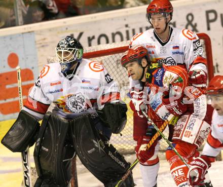 EBEL. Eishockey Bundesliga. KAC gegen HK Acroni Jesenice. Jeff Shantz, (KAC), Dov Grumet-Morris, Robert Sabolic (Jesenice). Klagenfurt, am 22.1.2010.
Foto: Kuess

---
pressefotos, pressefotografie, kuess, qs, qspictures, sport, bild, bilder, bilddatenbank