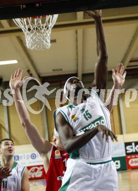 Basketball Bundesliga. Woerthersee Piraten gegen BasketClubs Vienna. Philip McCandies (Piraten). Klagenfurt, 24.1.2010
Foto: Kuess

---
pressefotos, pressefotografie, kuess, qs, qspictures, sport, bild, bilder, bilddatenbank