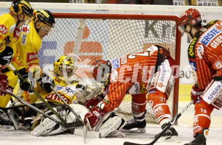 EBEL. Eishockey Bundesliga. KAC gegen EV Vienna Capitals. Manuel Geier, (KAC),  Frederic Cassivi (Caps). Klagenfurt, am 24.1.2010.
Foto: Kuess

---
pressefotos, pressefotografie, kuess, qs, qspictures, sport, bild, bilder, bilddatenbank