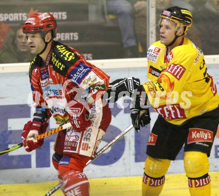 EBEL. Eishockey Bundesliga. KAC gegen EV Vienna Capitals. Jeff Shantz, (KAC), CASPARSSON Peter (Caps). Klagenfurt, am 24.1.2010.
Foto: Kuess

---
pressefotos, pressefotografie, kuess, qs, qspictures, sport, bild, bilder, bilddatenbank