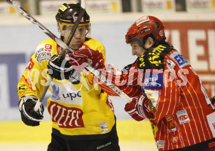 EBEL. Eishockey Bundesliga. KAC gegen EV Vienna Capitals. Jeffrey Tory, (KAC), Benoit Gratton (Caps). Klagenfurt, am 24.1.2010.
Foto: Kuess

---
pressefotos, pressefotografie, kuess, qs, qspictures, sport, bild, bilder, bilddatenbank