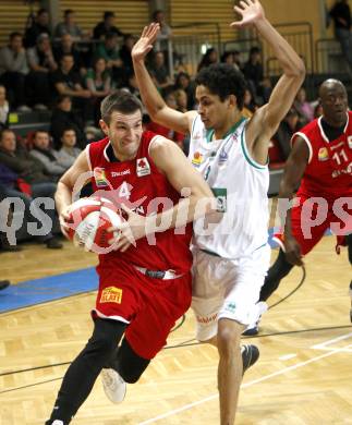 ABL 09/10 GD 08.  19. Runde. Woerthersee Piraten vs BasketClubs Vienna. Samuel Bachlechner (Piraten), Laska Lukas (Vienna). Klagenfurt, 24.1.2010
ABL Pictorial/Kuess

---
pressefotos, pressefotografie, kuess, qs, qspictures, sport, bild, bilder, bilddatenbank