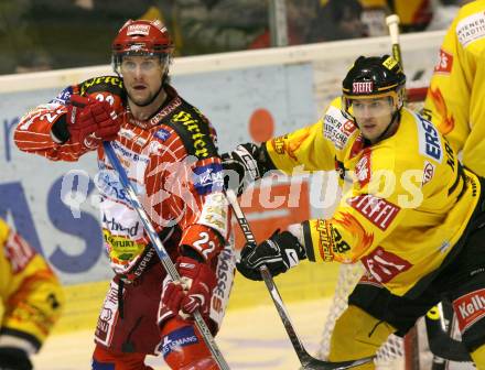 EBEL. Eishockey Bundesliga. KAC gegen EV Vienna Capitals. Jason Morgan, (KAC), KRANJC Ales (Caps). Klagenfurt, am 24.1.2010.
Foto: Kuess

---
pressefotos, pressefotografie, kuess, qs, qspictures, sport, bild, bilder, bilddatenbank