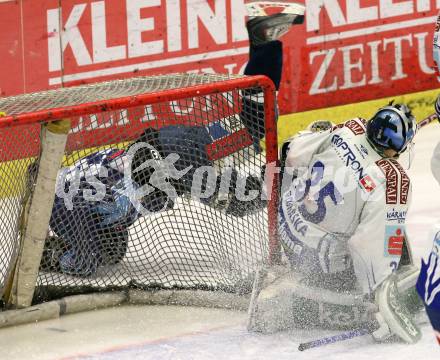 EBEL. Eishockey Bundesliga. EC Pasut VSV gegen Alba Volan SAPA Fehervar AV19.  PROHASKA Gert (VSV), MIHALY Arpad (Alba Volan). Villach, am 24.1.2010.
Foto: Kuess 


---
pressefotos, pressefotografie, kuess, qs, qspictures, sport, bild, bilder, bilddatenbank