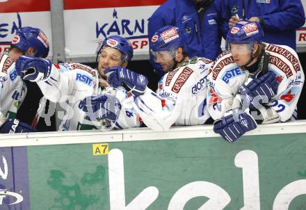 EBEL. Eishockey Bundesliga. EC Pasut VSV gegen EV Vienna Capitals. Gerhard Unterluggauer, Nikolas Petrik, Thomas Pfeffer (VSV). Villach, am 17.1.2010.
Foto: Kuess 


---
pressefotos, pressefotografie, kuess, qs, qspictures, sport, bild, bilder, bilddatenbank