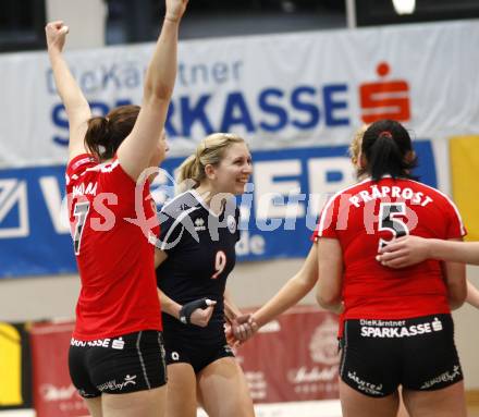 Volleyball OECup. ATSC Wildcats gegen SVS Post .  Jubel Sophie Wallner, Kristina Thurner (Wildcats). Klagenfurt, 24.1.2010
Foto: Kuess

---
pressefotos, pressefotografie, kuess, qs, qspictures, sport, bild, bilder, bilddatenbank