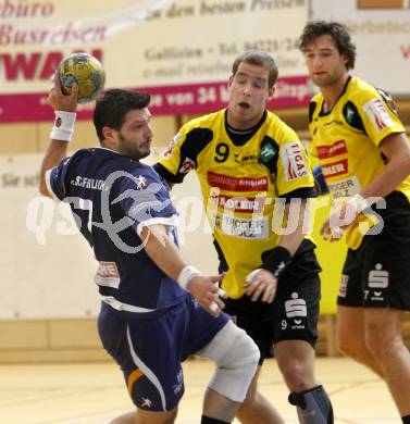 Handball OEHB Cup. SC Ferlach gegen ULZ Schwaz. KOSCHU Christian (Ferlach), POEHL Philipp (Schwaz). Ferlach, 29.1.2010.
Foto: Kuess

---
pressefotos, pressefotografie, kuess, qs, qspictures, sport, bild, bilder, bilddatenbank