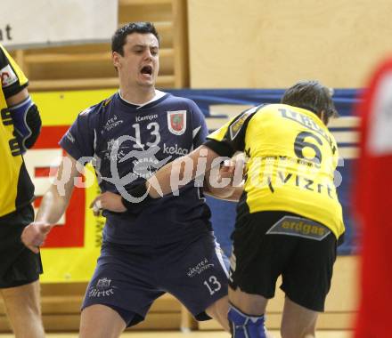 Handball OEHB Cup. SC Ferlach gegen ULZ Schwaz. STUSAJ Bostjan (Ferlach), LECHNER Thomas (Schwaz). Ferlach, 29.1.2010.
Foto: Kuess

---
pressefotos, pressefotografie, kuess, qs, qspictures, sport, bild, bilder, bilddatenbank