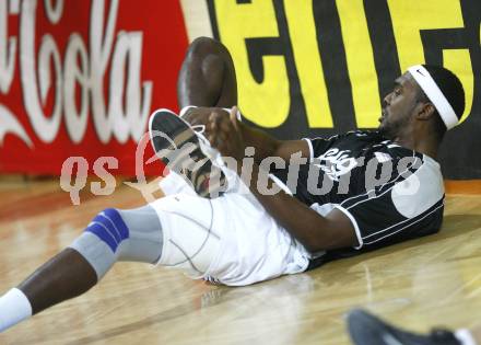 Basketball Bundesliga. Woerthersee Piraten gegen BasketClubs Vienna. Phil McCandies (Piraten) . Klagenfurt, 24.1.2010
Foto: Kuess

---
pressefotos, pressefotografie, kuess, qs, qspictures, sport, bild, bilder, bilddatenbank