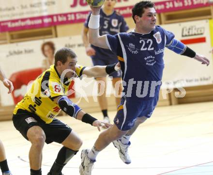 Handball OEHB Cup. SC Ferlach gegen ULZ Schwaz. KOROSEC Jernej (Ferlach), POEHL Philipp (Schwaz). Ferlach, 29.1.2010.
Foto: Kuess

---
pressefotos, pressefotografie, kuess, qs, qspictures, sport, bild, bilder, bilddatenbank