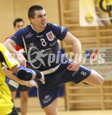 Handball OEHB Cup. SC Ferlach gegen ULZ Schwaz. Ales Krze  (Ferlach). Ferlach, 29.1.2010.
Foto: Kuess

---
pressefotos, pressefotografie, kuess, qs, qspictures, sport, bild, bilder, bilddatenbank