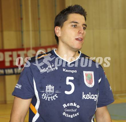 Handball OEHB Cup. SC Ferlach gegen ULZ Schwaz. Markus Goeschl  (Ferlach). Ferlach, 29.1.2010.
Foto: Kuess

---
pressefotos, pressefotografie, kuess, qs, qspictures, sport, bild, bilder, bilddatenbank