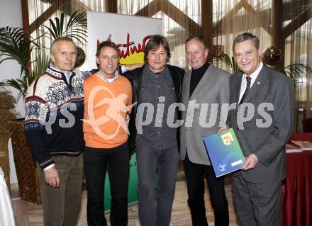 Fussball. Kaerntner Fussballverband. KFV Trainer Fortbildungslehrgang.    Baldur Preiml, Hans Groess, Didi Constantini, Walter Ludescher, Lippitz Werner. Velden, 30.1.2010.
Foto: Kuess
---
pressefotos, pressefotografie, kuess, qs, qspictures, sport, bild, bilder, bilddatenbank