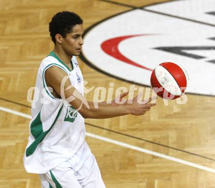 Basketball Bundesliga. Woerthersee Piraten gegen Arkadia Traiskirchen Lions. Samuel Bachlechner (Piraten). Klagenfurt, 19.12.2009
Foto: Kuess

---
pressefotos, pressefotografie, kuess, qs, qspictures, sport, bild, bilder, bilddatenbank