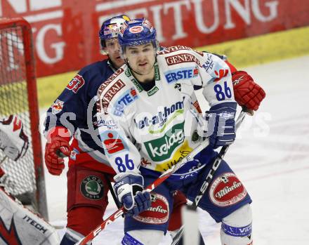 EBEL. Eishockey Bundesliga. EC Pasut VSV gegen Red Bulls Salzburg.  JOnathan Ferland, (VSV), Jeremy Rebek (Salzburg). Villach, am 31.1.2010.
Foto: Kuess 


---
pressefotos, pressefotografie, kuess, qs, qspictures, sport, bild, bilder, bilddatenbank