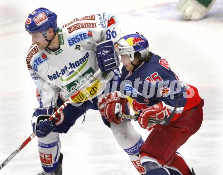 EBEL. Eishockey Bundesliga. EC Pasut VSV gegen Red Bulls Salzburg.  Jonathan Ferland, (VSV),  Ryan Duncan (Salzburg). Villach, am 31.1.2010.
Foto: Kuess 


---
pressefotos, pressefotografie, kuess, qs, qspictures, sport, bild, bilder, bilddatenbank