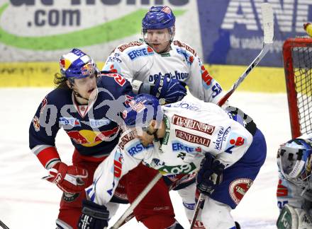 EBEL. Eishockey Bundesliga. EC Pasut VSV gegen Red Bulls Salzburg.  Jean Francois Fortin, Michael Mike Martin, (VSV),  Steven Regier (Salzburg). Villach, am 31.1.2010.
Foto: Kuess 


---
pressefotos, pressefotografie, kuess, qs, qspictures, sport, bild, bilder, bilddatenbank