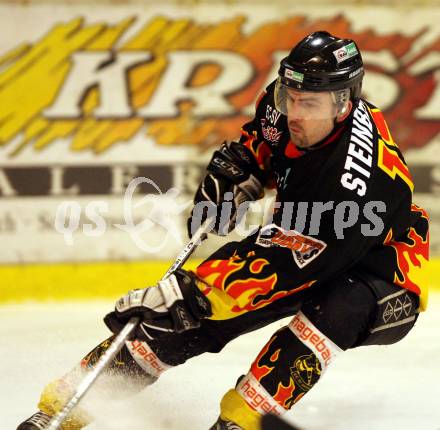 Eishockey Carinthian Hockey League. CHL. USC Velden gegen EC-SV Spittal. Roland Steinberger (Spittal). Velden, am 30.01.2010
Foto: Kuess 
---
pressefotos, pressefotografie, kuess, qs, qspictures, sport, bild, bilder, bilddatenbank