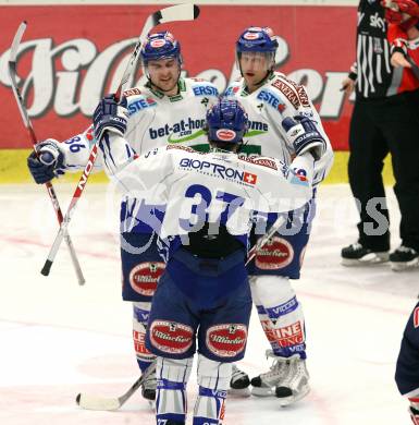 EBEL. Eishockey Bundesliga. EC Pasut VSV gegen Red Bulls Salzburg.  Torjubel Jonathan Ferland, Guenther Lanzinger, Andreas Kristler (VSV). Villach, am 31.1.2010.
Foto: Kuess 


---
pressefotos, pressefotografie, kuess, qs, qspictures, sport, bild, bilder, bilddatenbank