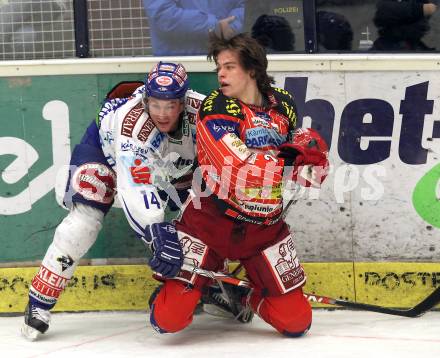 EBEL. Eishockey Bundesliga. EC Pasut VSV gegen KAC.  Robert Nathan Di Casmirro,  (VSV),  Thomas Hundertpfund (KAC). Villach, am 5.2.2010.
Foto: Kuess 


---
pressefotos, pressefotografie, kuess, qs, qspictures, sport, bild, bilder, bilddatenbank