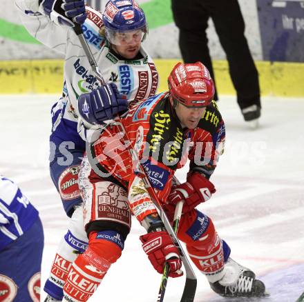 EBEL. Eishockey Bundesliga. EC Pasut VSV gegen KAC.  Thomas Pfeffer, (VSV),  Jeff Shantz (KAC). Villach, am 5.2.2010.
Foto: Kuess 


---
pressefotos, pressefotografie, kuess, qs, qspictures, sport, bild, bilder, bilddatenbank