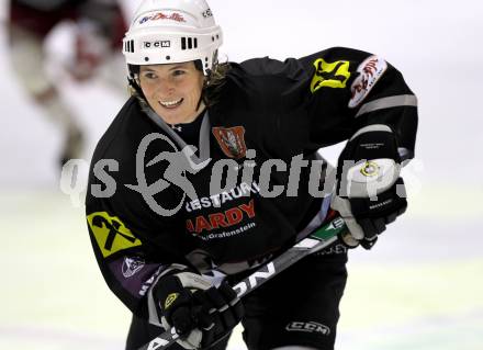 Eishockey Charity Promi Spiel. Sabine Egger. Klagenfurt, am 4.2.2010.
Foto: Kuess

---
pressefotos, pressefotografie, kuess, qs, qspictures, sport, bild, bilder, bilddatenbank