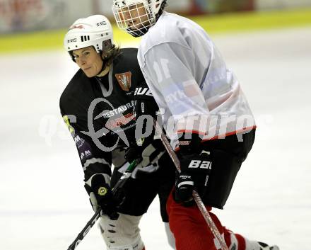 Eishockey Charity Promi Spiel.  Sabine Egger. Klagenfurt, am 4.2.2010.
Foto: Kuess

---
pressefotos, pressefotografie, kuess, qs, qspictures, sport, bild, bilder, bilddatenbank