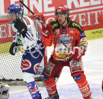 EBEL. Eishockey Bundesliga. EC Pasut VSV gegen KAC. Patrick Platzer (VSV), Martin Schumnig  (KAC). Villach, am 5.2.2010.
Foto: Kuess 


---
pressefotos, pressefotografie, kuess, qs, qspictures, sport, bild, bilder, bilddatenbank