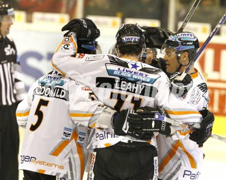 EBEL. Eishockey Bundesliga. KAC gegen EHC LIWEST Linz. Torjubel Linz. Klagenfurt, am 7.2.2010.
Foto: Kuess

---
pressefotos, pressefotografie, kuess, qs, qspictures, sport, bild, bilder, bilddatenbank