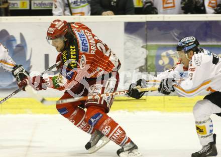 EBEL. Eishockey Bundesliga. KAC gegen EHC LIWEST Linz. Christoph Brandner, (KAC), Philipp Lukas (Linz). Klagenfurt, am 7.2.2010.
Foto: Kuess

---
pressefotos, pressefotografie, kuess, qs, qspictures, sport, bild, bilder, bilddatenbank